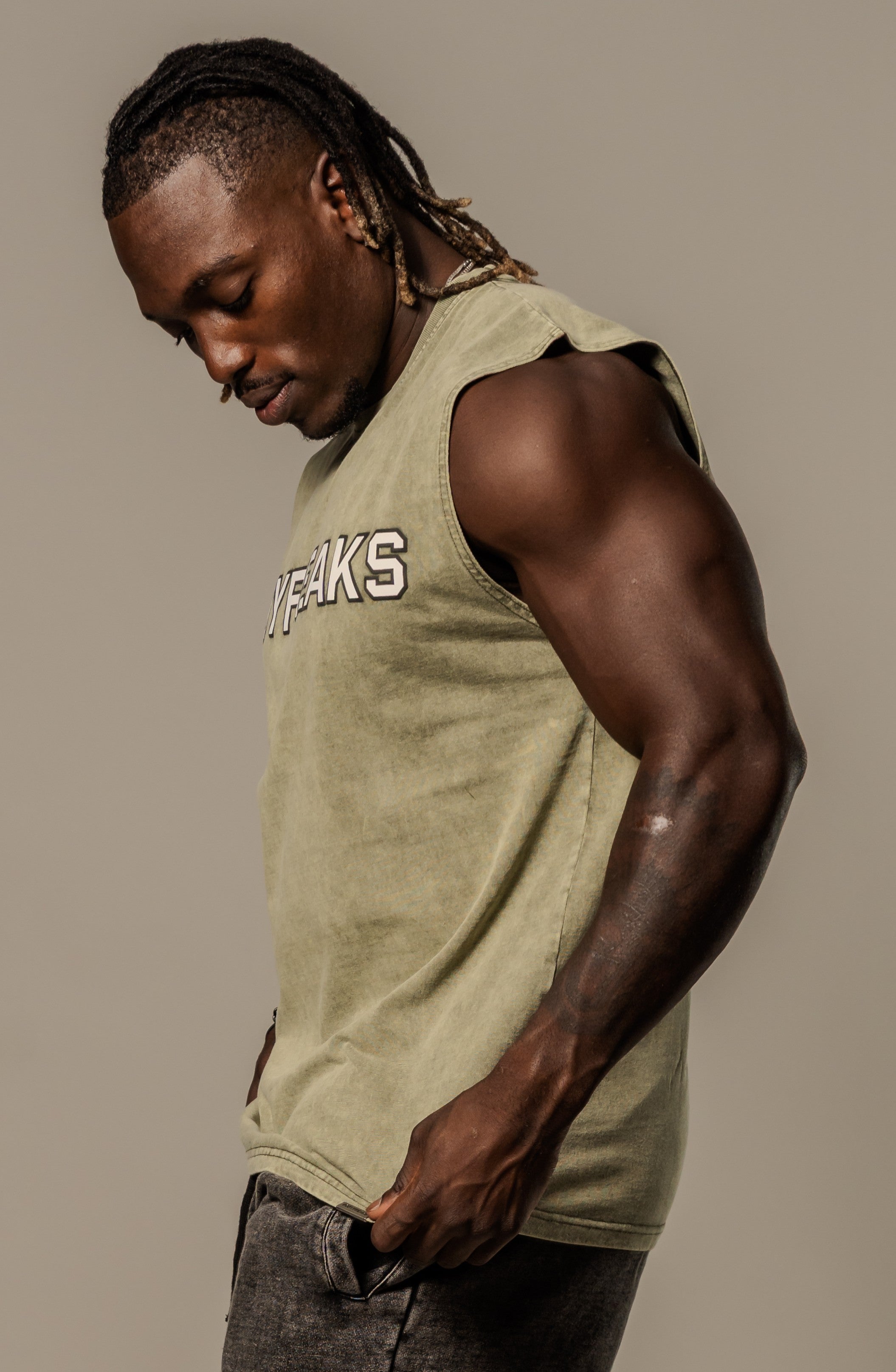 Dedicated 365 Sleeveless Tee- KHAKI [bulk-run-1:Dedicated 365 Sleeveless Tee- KHAKI Shortlist]